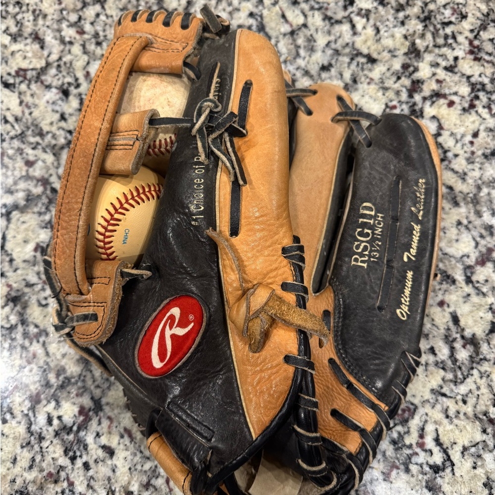 Rawlings Black and Tan Leather Glove 13.5 inch right hand throw